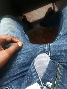 Snapshot of Tn_localboy69 chatting on 03/12/25, 04:35 Tn localboy69 online show from 03/12/25, 04:35