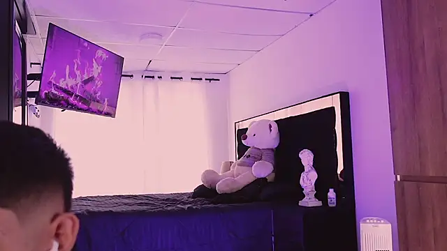 ErosKhaos online show from 09/30/25, 08:14