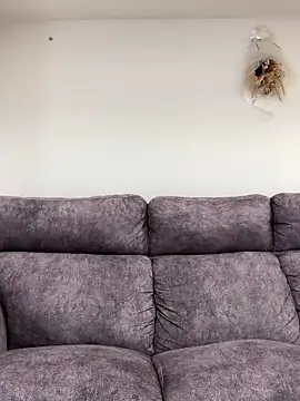 Snapshot of waka3232 chatting on 10/03/25, 01:35 waka3232 online show from 10/03/25, 01:35