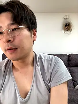 Snapshot of waka3232 chatting on 10/09/25, 12:41 waka3232 online show from 10/09/25, 12:41