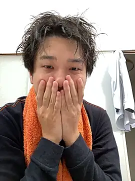 Snapshot of waka3232 chatting on 10/16/25, 03:07 waka3232 online show from 10/16/25, 03:07