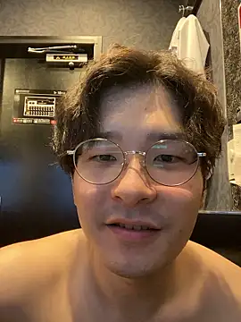 Snapshot of waka3232 chatting on 10/19/25, 11:11 waka3232 online show from 10/19/25, 11:11