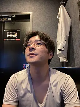 Snapshot of waka3232 chatting on 10/22/25, 11:43 waka3232 online show from 10/22/25, 11:43