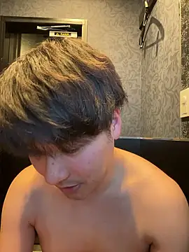 waka3232 online show from 12/05/25, 01:42