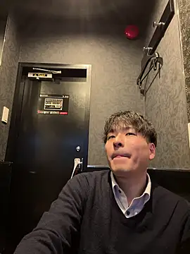 Snapshot of waka3232 chatting on 03/24/26, 10:42 waka3232 online show from 03/24/26, 10:42