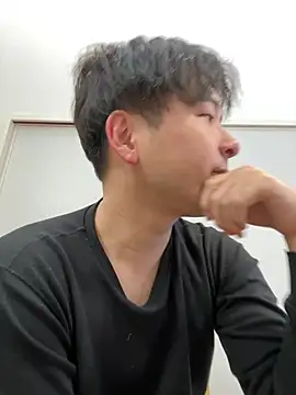 Snapshot of waka3232 chatting on 04/01/26, 04:24 waka3232 online show from 04/01/26, 04:24