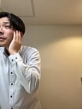 Snapshot of waka3232 chatting on 05/14/26, 02:18 waka3232 online show from 05/14/26, 02:18