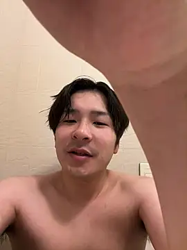 Snapshot of waka3232 chatting on 05/18/26, 02:29 waka3232 online show from 05/18/26, 02:29