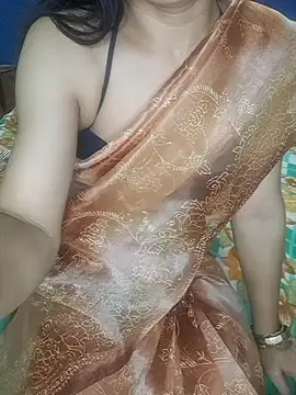 Snapshot of Cute-Zarina chatting on 10/31/25, 06:20 Cute-Zarina online show from 10/31/25, 06:20