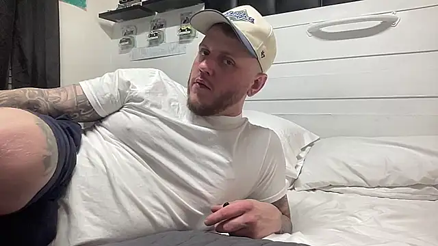 Snapshot of Thegreatwhitepipe chatting on 10/06/25, 09:18 Thegreatwhitepipe online show from 10/06/25, 09:18