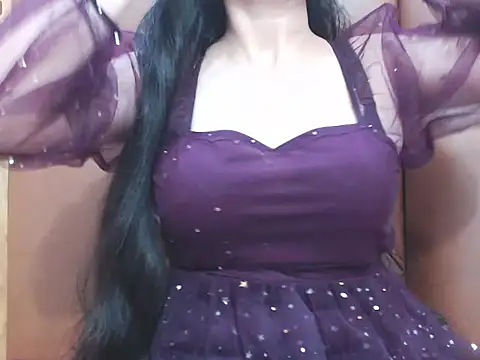 Snapshot of RealNaina chatting on 10/30/25, 05:46 RealNaina online show from 10/30/25, 05:46