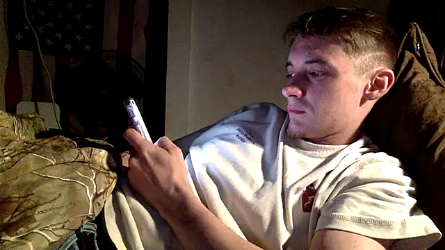 Snapshot of Ilovepussy1911 chatting on 02/24/26, 02:53 Ilovepussy1911 online show from 02/24/26, 02:53