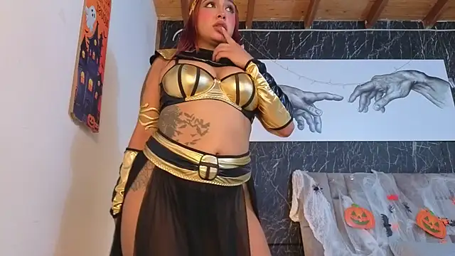 Snapshot of nicelle_carson_ chatting on 10/31/25, 12:39 nicelle carson  online show from 10/31/25, 12:39