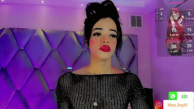 Snapshot of Nina_Keyli chatting on 09/30/25, 07:19 Nina Keyli online show from 09/30/25, 07:19