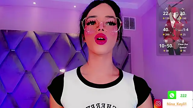 Snapshot of Nina_Keyli chatting on 10/12/25, 07:57 Nina Keyli online show from 10/12/25, 07:57