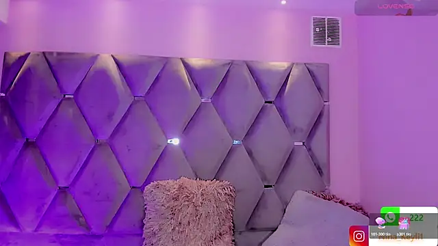 Snapshot of Nina_Keyli chatting on 11/11/25, 07:25 Nina Keyli online show from 11/11/25, 07:25