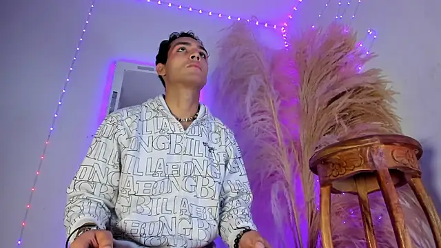 arthemisa hot online show from 10/01/25, 01:17