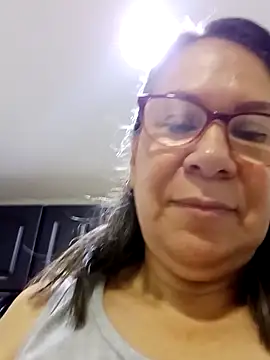 victoria wayne online show from 09/18/25, 10:17