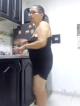 victoria wayne online show from 09/20/25, 10:49