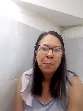 victoria wayne online show from 10/05/25, 09:07