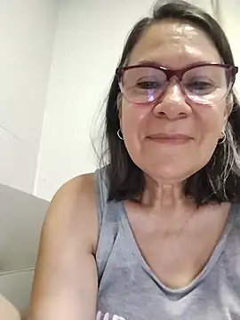 victoria wayne online show from 06/12/26, 09:41