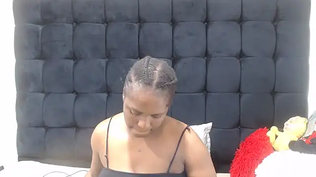 Snapshot of TaurusClitCake chatting on 10/19/25, 04:18 TaurusClitCake online show from 10/19/25, 04:18