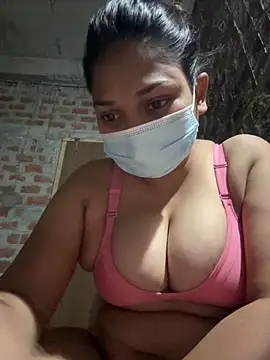 divya arora22 online show from 03/07/25, 07:16