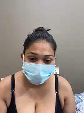 divya arora22 online show from 03/15/25, 07:38
