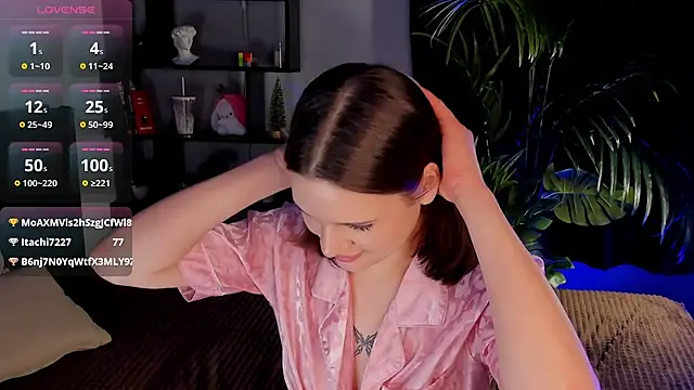 LisaBaillea online show from 03/08/25, 12:11
