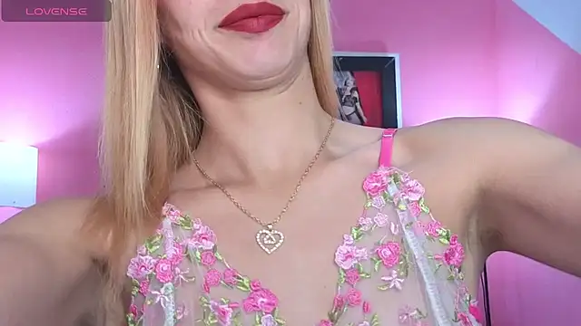 Snapshot of emma_wockll_t chatting on 07/08/26, 01:04 emma wockll t online show from 07/08/26, 01:04