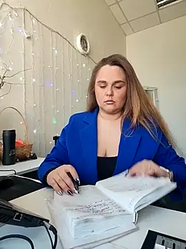 Juicy PeachLux online show from 05/03/26, 07:36