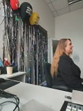 Juicy PeachLux online show from 06/06/26, 07:02