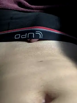 Boy-pgzin online show from 10/24/25, 01:03