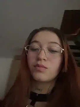 Karina Leon online show from 05/28/26, 08:06