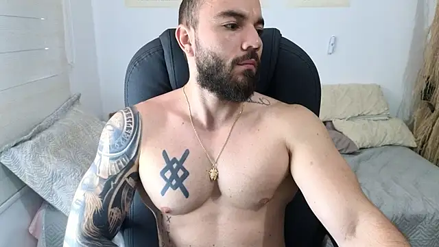 Isaac Carter online show from 12/05/25, 01:31