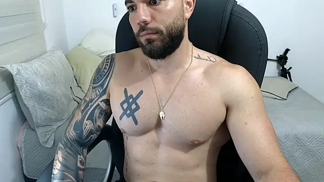 Snapshot of Isaac_Carter chatting on 06/19/26, 11:03 Isaac Carter online show from 06/19/26, 11:03