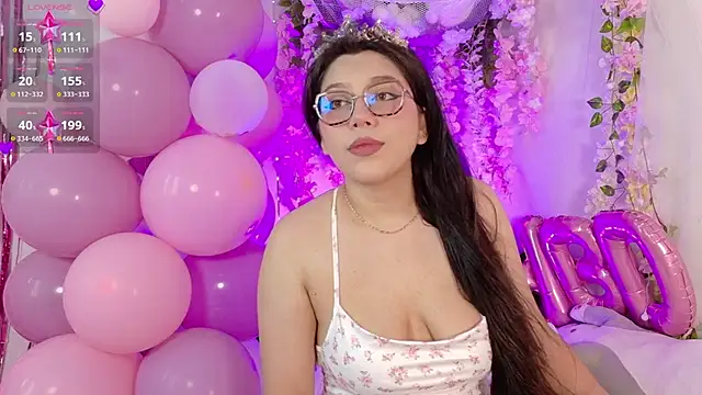 chelsea  coo online show from 09/28/25, 09:31