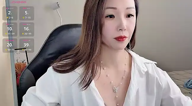 Dewluna online show from 03/09/25, 12:09