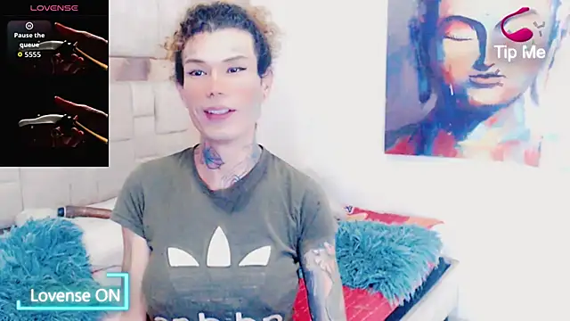 Snapshot of ana_tsxxx chatting on 12/19/25, 01:45 ana tsxxx online show from 12/19/25, 01:45