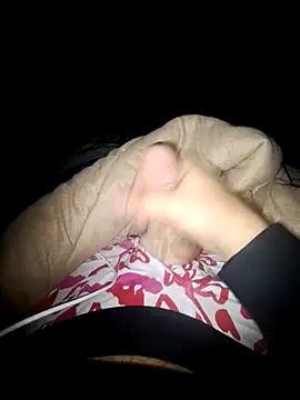 Snapshot of Messyman1187 chatting on 10/22/25, 03:07 Messyman1187 online show from 10/22/25, 03:07