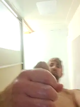 Snapshot of Messyman1187 chatting on 10/27/25, 12:26 Messyman1187 online show from 10/27/25, 12:26