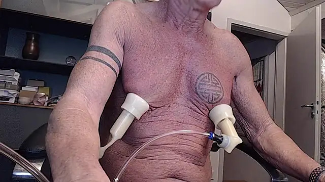 munichrubber online show from 12/22/25, 06:27