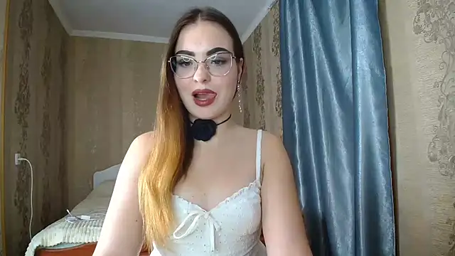 Leila Kissyu online show from 11/21/25, 03:44