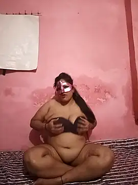 Rashmi Rai online show from 03/19/25, 03:19