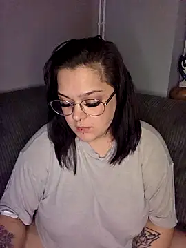 Saucy-Serenity online show from 10/20/25, 07:03