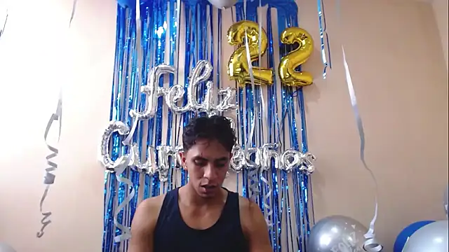 Monkey uchiha777 online show from 09/13/25, 07:46