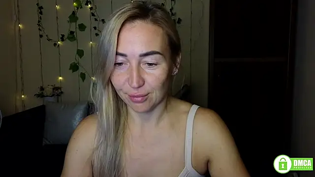 Kiss julli88I online show from 10/05/25, 05:22