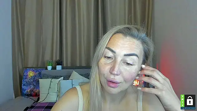 Kiss julli88I online show from 11/08/25, 06:29