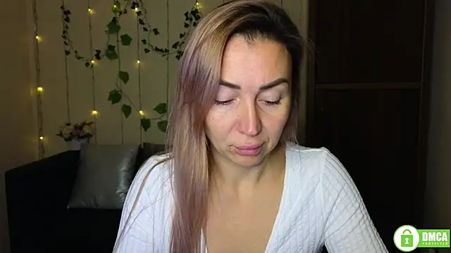 Kiss julli88I online show from 11/18/25, 06:23