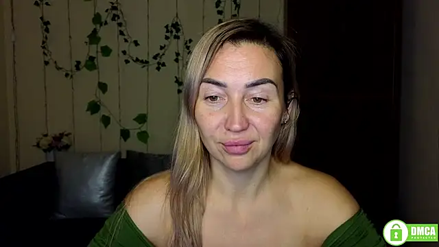 Kiss julli88I online show from 12/02/25, 06:25